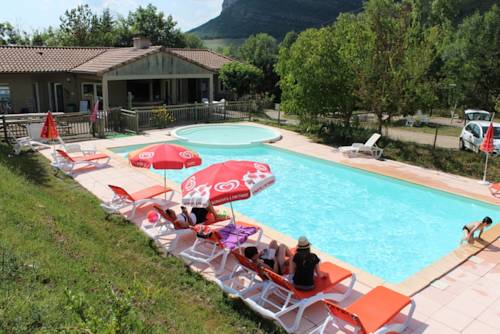 Saint-Georges-de-Luzençon France Extreme Hotel Promo Code for Booking.com