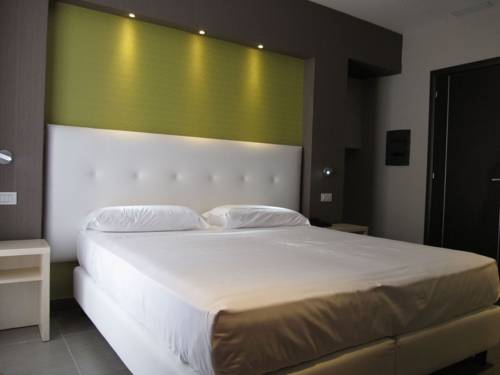 Naples Italy Extreme Hotel Promo Code for Booking.com