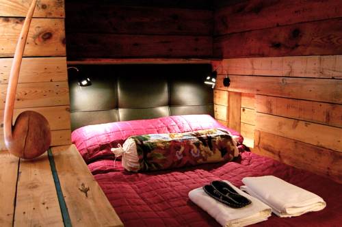 Keflavík Iceland Extreme Hotel Promo Code for Booking.com