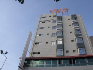 Nairobi Kenya Extreme Hotel Promo Code for Agoda.com