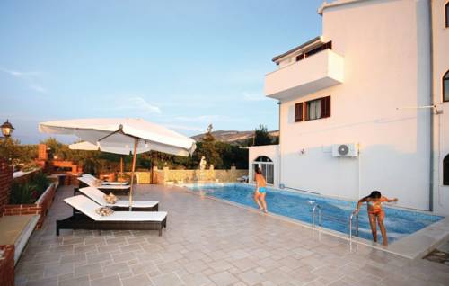 Jelsa Croatia Extreme Hotel Promo Code for Booking.com